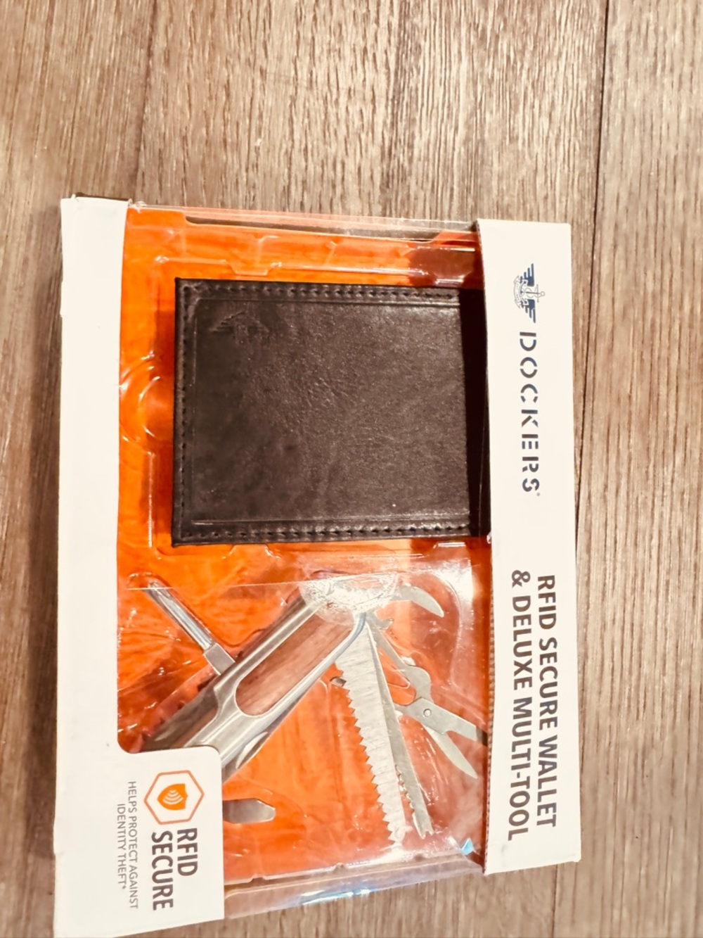 Dockers Black Leather RFID Wallet with Stainless Multi-Tool